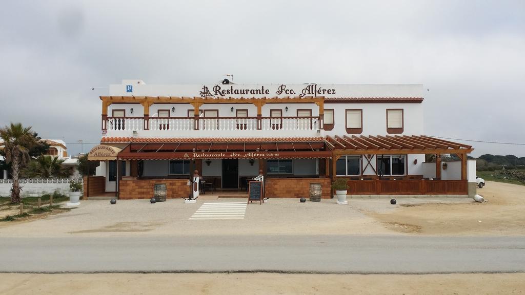 Hostal El Alferez Vejer de la Frontera Exterior foto